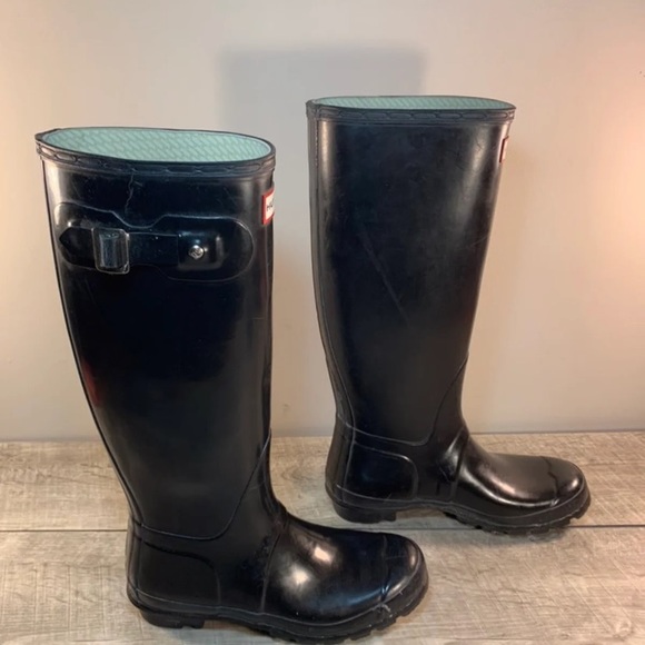 Hunter Black Gloss Women's Rain Boots 7